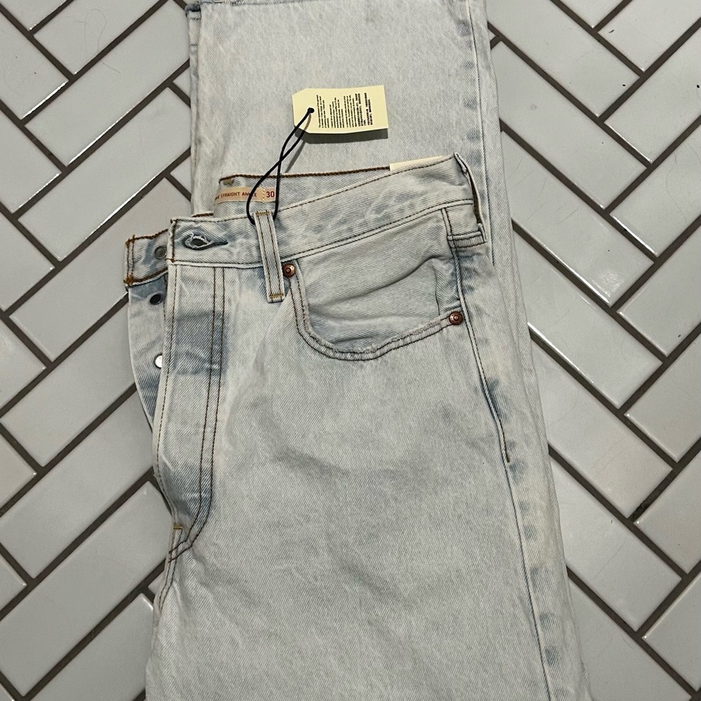 Levi's Ribcage Straight Ankle Jeans “Light Indigo Worn In”